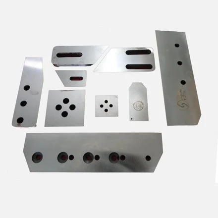 Agglomerator blades