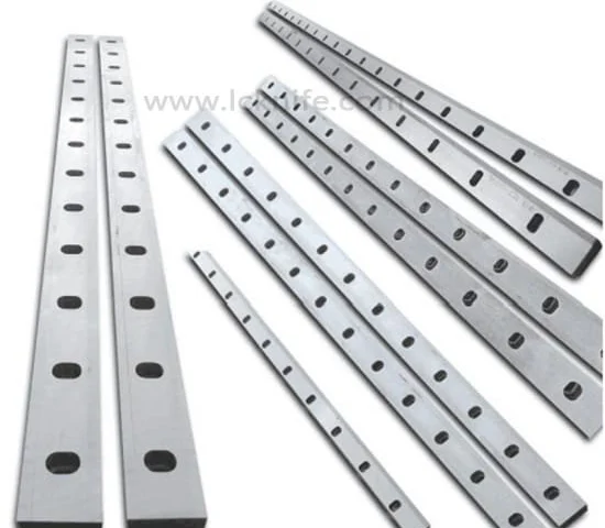 Guillotine slitting knives