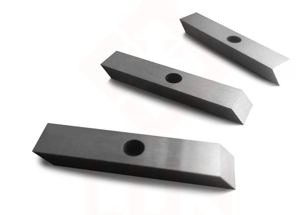 Pelletizer knives
