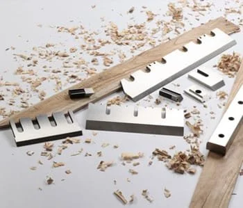 Wood chipper blades